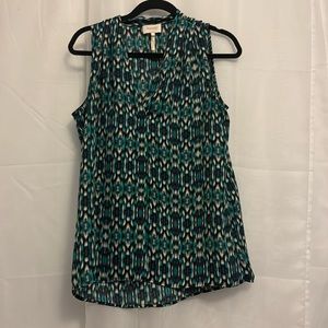 Perfect top for spring.